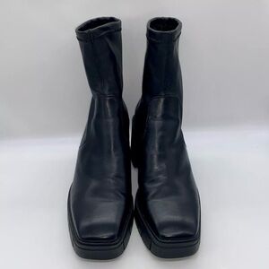 Stradivarius Women’s Black Chunky Sole Pull On Ankle Boots Soft Pleather Size 39